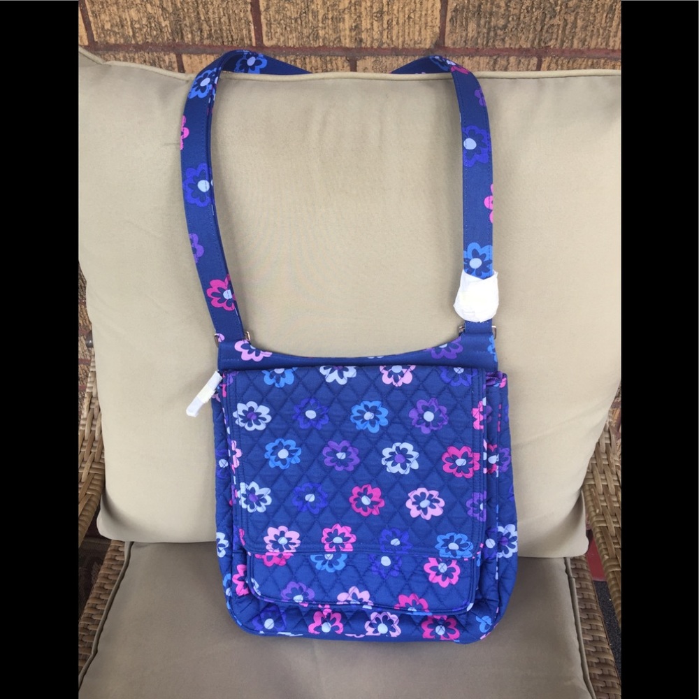 Vera Bradley Ellie Flowers Mailbag.